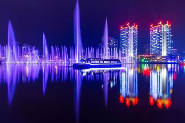 音乐喷泉安装公司大型水舞秀